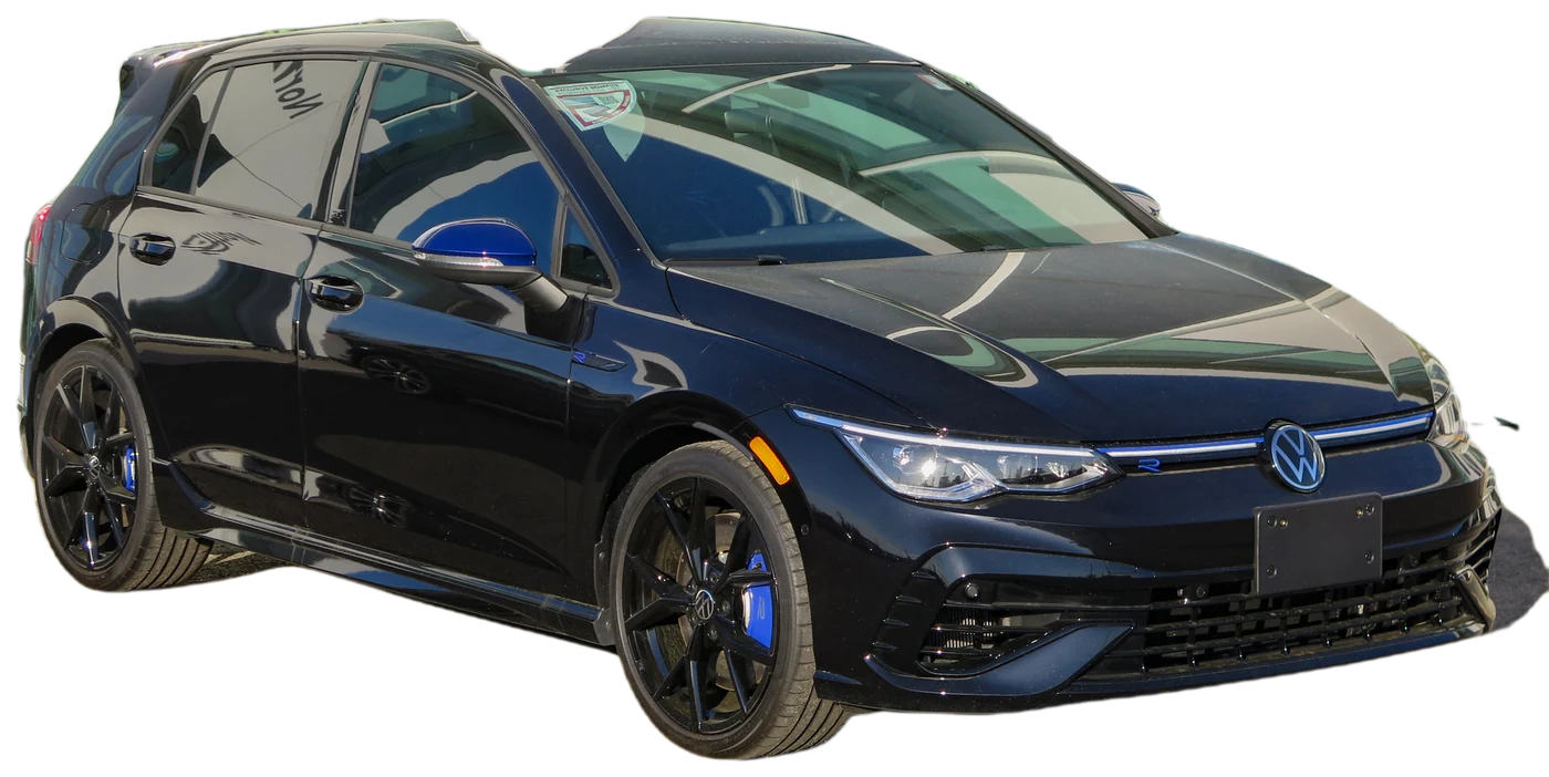 Volkswagen Golf 8 — location compacte premium chez LAHNIN PRO CAR